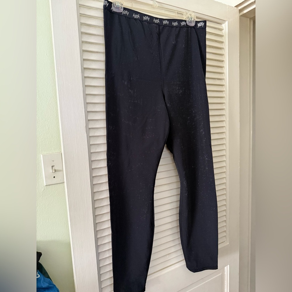 Black, sparkle YITTY fablectics leggings